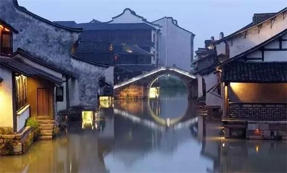 特色小鎮(zhèn)成旅游風(fēng)口，出游人次再創(chuàng)新高